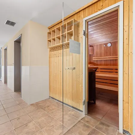 Duenenschloss Duenenschloss 2-18